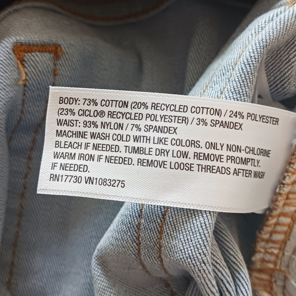 Women's Over The Belly Denim Shorts - Picture 7 of 9